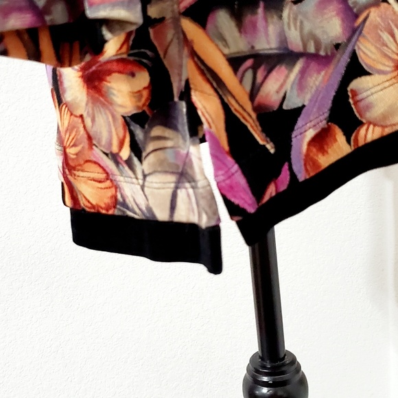 Mark Singer Softwear floral print tropical Hawai'i Med - Picture 8 of 8